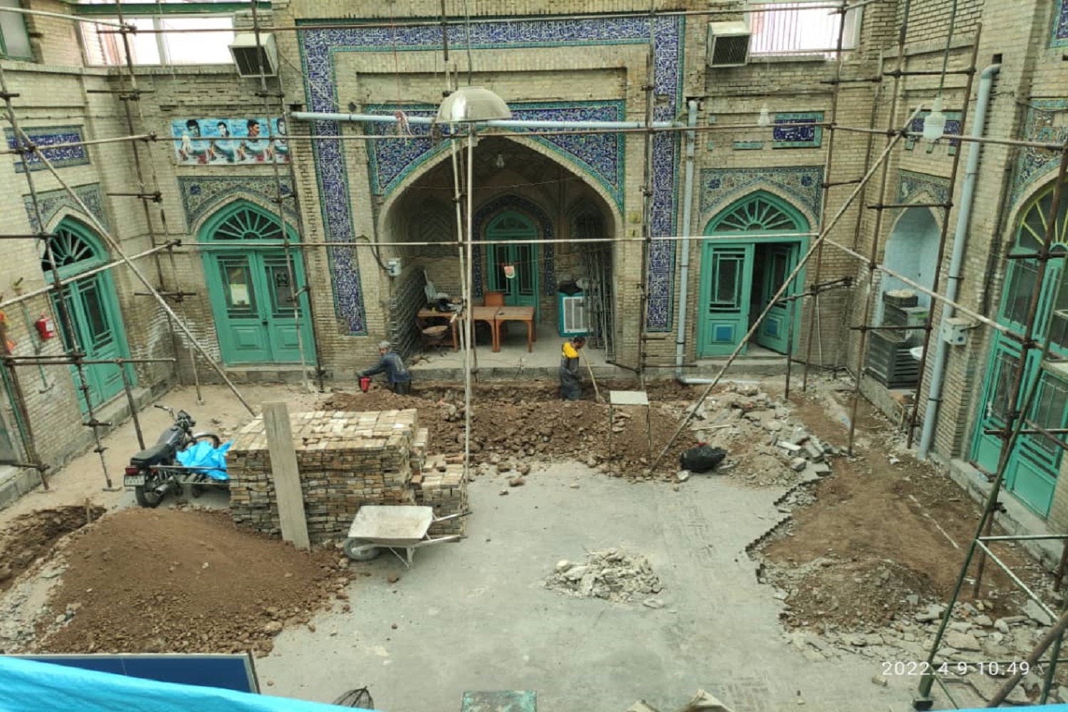 طرح مرمت مسجد افضلیه ری در حال انجام است